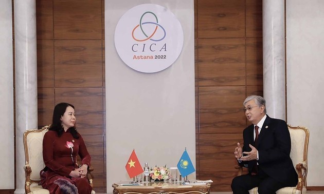 Vice President holds bilateral meetings on the sidelines of CICA Conference