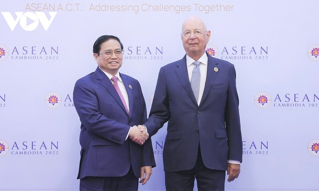WEF commits to promoting cooperation with Vietnam