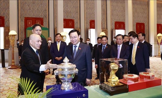 NA Chairman meets King of Cambodia and Senate President
