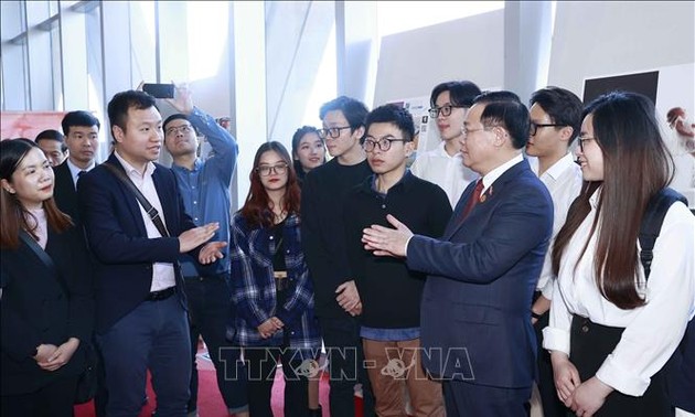 NA Chairman visits Swinburne University