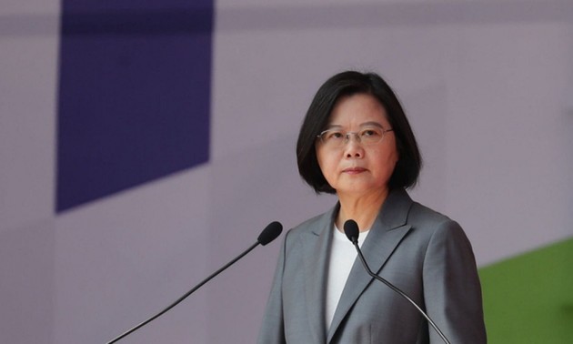 US urges China not to overreact when Taiwan leader meets US House Speaker 