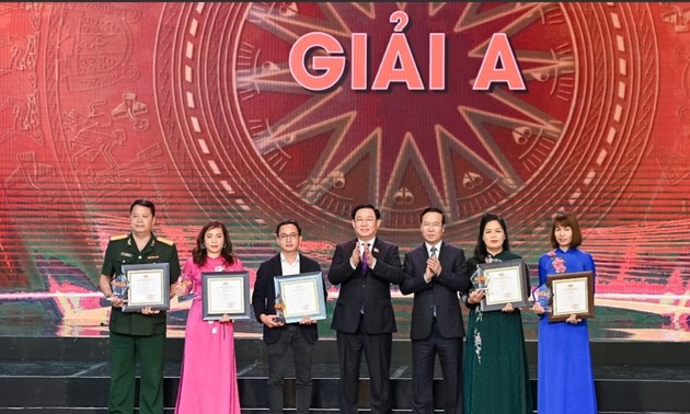 Dien Hong National Press Awards to be given to 79 works 