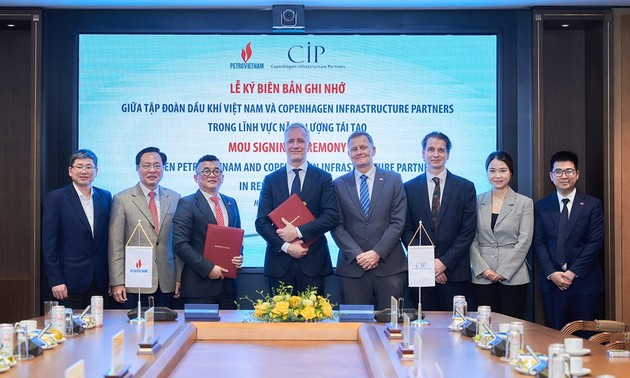 Petrovietnam, Danish firm to jointly develop renewable energy