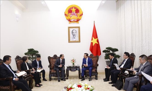 Deputy PM meets Energy China Group General Director 