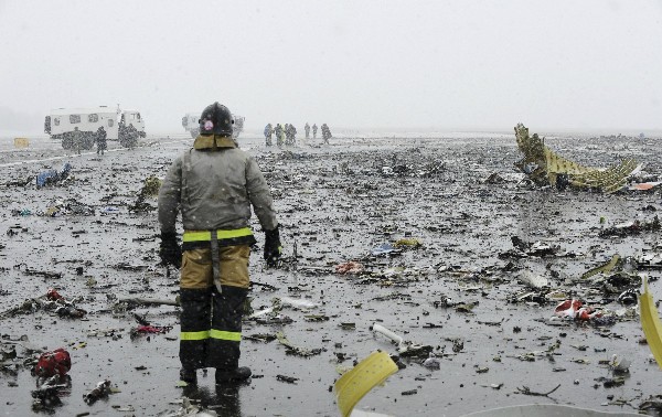 俄罗斯客机坠毁  机上61人全部遇难