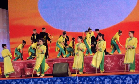 喜迎国会代表选举的“江山的节日”艺术表演在河内举行