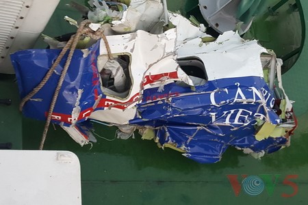 努力搜救编号8983的CASA-212飞机及飞行员陈光凯