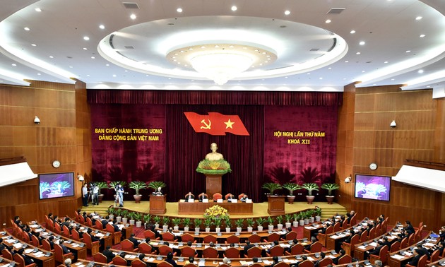  越南人民高度评价越共十二届五中全会结果  