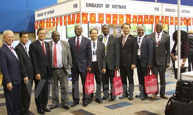 东盟-非洲贸易博览会首次在南非举行  