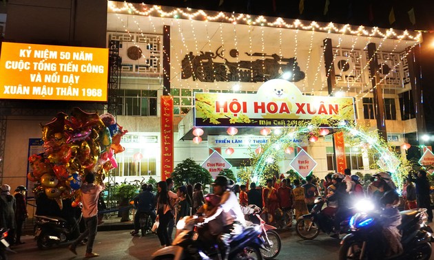  多项庆党迎春活动在越南各地举行