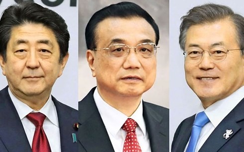 中日韩领导人会议：强调合作