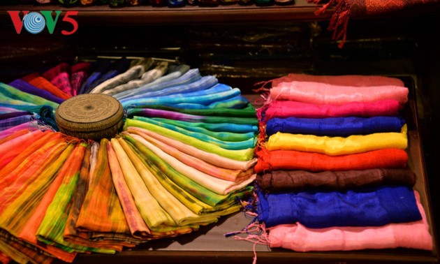 越南旅游：万福——千年丝绸色彩