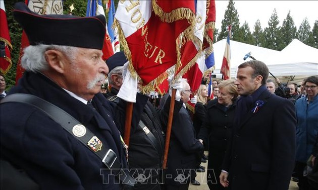 法国举行第一次世界大战结束一百周年纪念活动