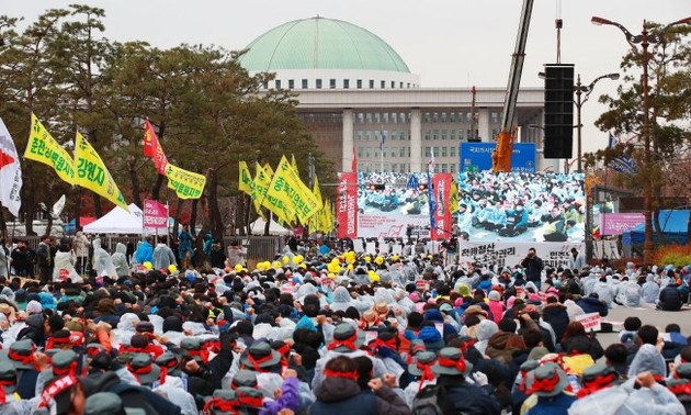 韩国发生大罢工