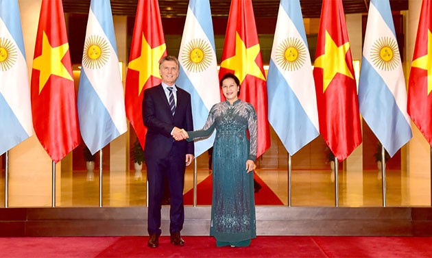 越南国会主席阮氏金银会见阿根廷总统马克里