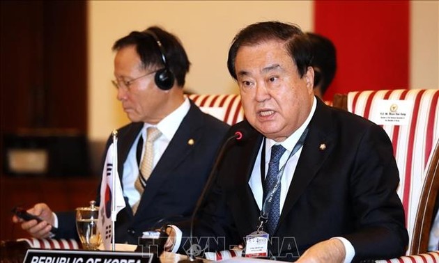 韩国国会议长建议就修宪问题举行全民公投