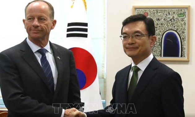 美韩两国政府高官会晤   就挽救《军事情报保护协定》进行讨论