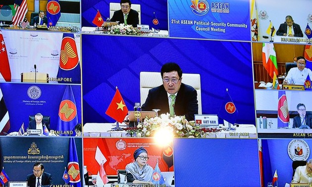 东盟政治安全共同体理事会第21届会议举行