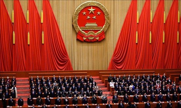 中国十三届全国人大常委会第二十五次会议开幕