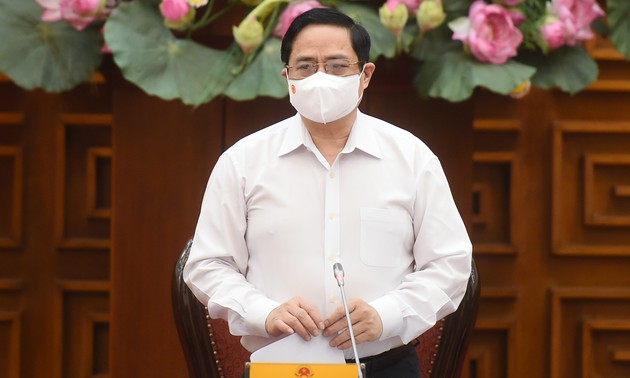 越南政府就采取防疫措施召开紧急会议