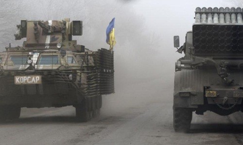 Режим прекращения огня нарушен на востоке Украины