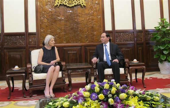 Президент Чан Дай Куанг принял посла Дании во Вьетнаме Шарлотт Лаурсен
