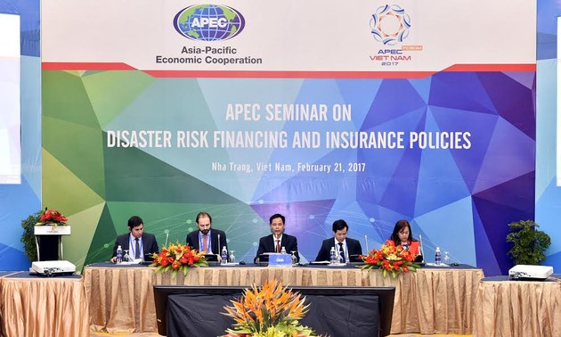 Состоялся семинар «Финансовая политика по противодействию стихийным бедствиям и cтрахованию рисков»