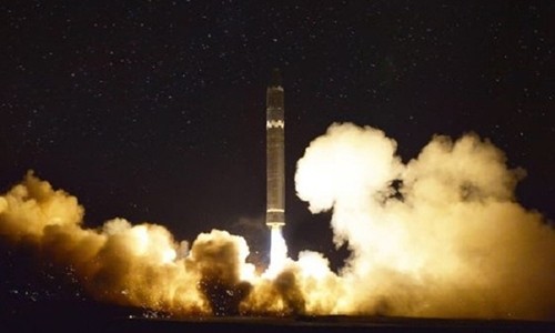 Реакция стран мира на запуск межконтинентальной ракеты КНДР  