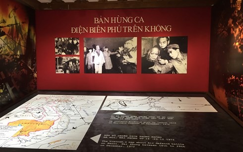 В Ханое открылась выставка на тему «Эпопея о Победе в битве над Ханоем «Дьенбьенфу в воздухе»