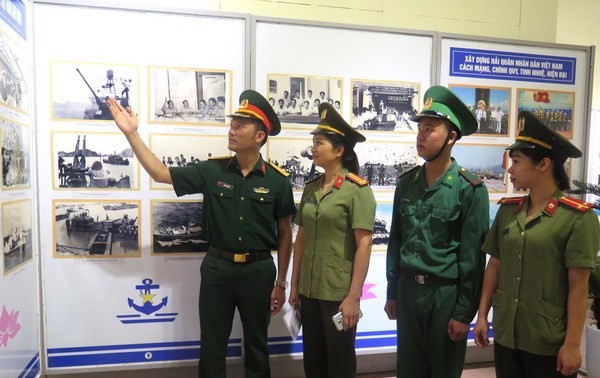 Открылась экспозиция на тему моря, островов и военных моряков Вьетнама