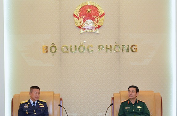 Начальник Генштаба ВНА принял командующего Королевскими ВВС Таиланда