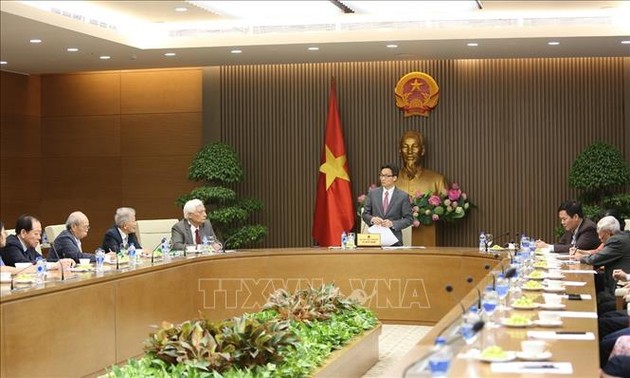Вице-премьер Ву Дык Дам принял делегацию Вьетнамского общества охраны природы и окружающей среды
