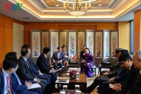 Нгуен Тхи Ким Нган приняла представителей некоторых южнокорейских экономических корпораций