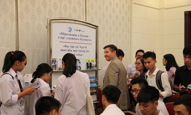 Сотрудничество в области образования между Вьетнамом и Россией: Продвижение проекта «ВУЗы России»