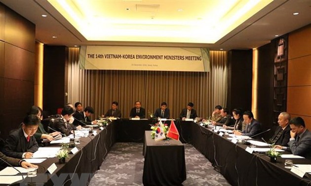 Республика Корея готова помочь Вьетнаму в защите окружающей среды и управлении природными ресурсами