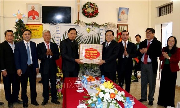 Вице-премьер СРВ Чыонг Хоа Бинь поздравил католиков страны с Рождеством