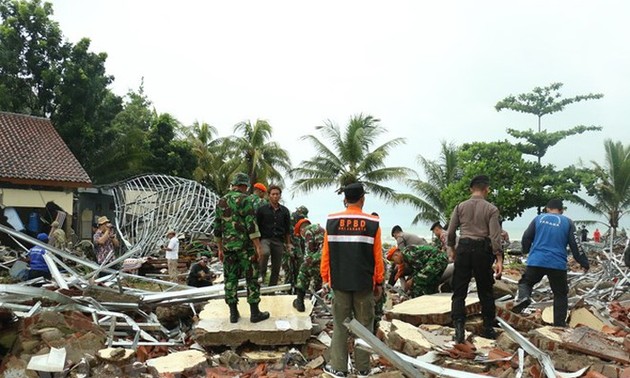 Пострадавшие из-за цунами в Индонезии были доставлены в больницу