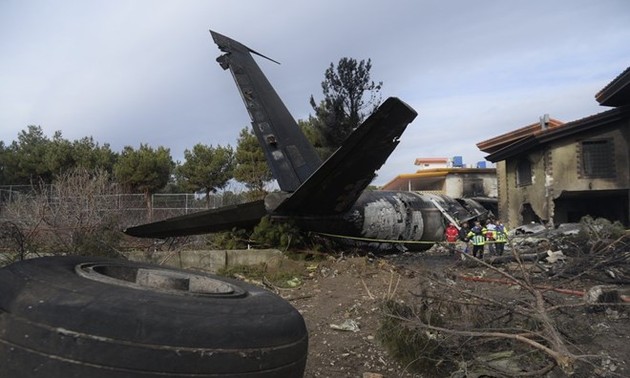 В Тегеране разбился грузовой самолет