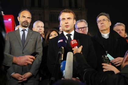 Президент Франции пообещал восстановить собор Парижской Богоматери