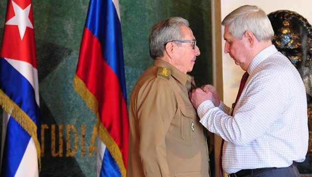 КПРФ удостоила первого секретаря Коммунистической партии Кубы Рауля Кастро Ленинской премии