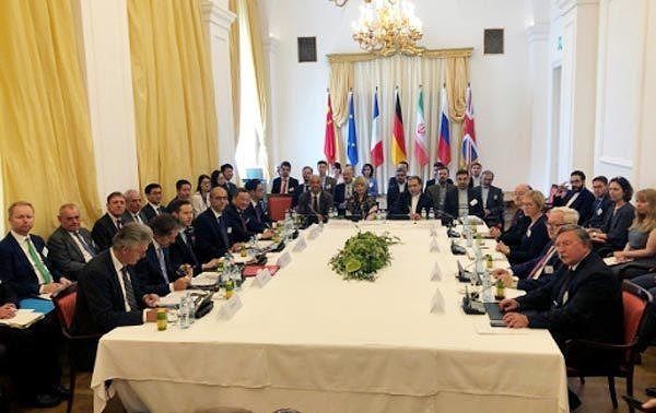 «Пятерка» и Иран обсудили спасение ядерной сделки в Вене
