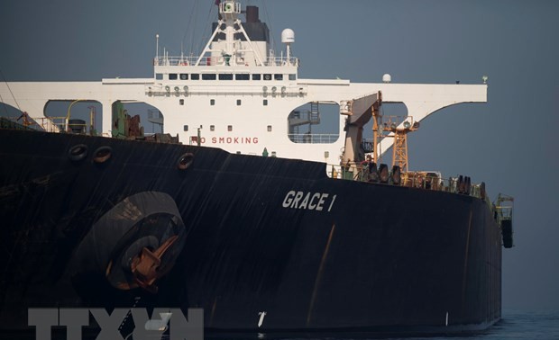 Гибралтар отказался задерживать иранский танкер по требованию США