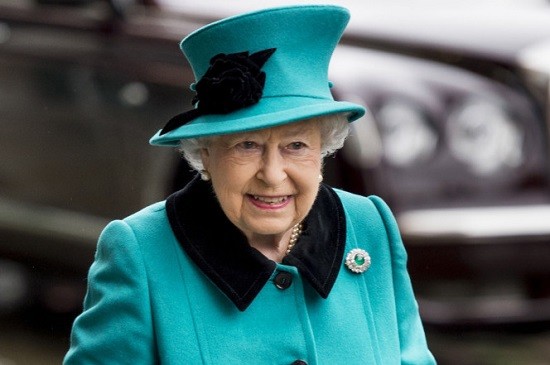 Елизавета II одобрила приостановку работы парламента Великобритании