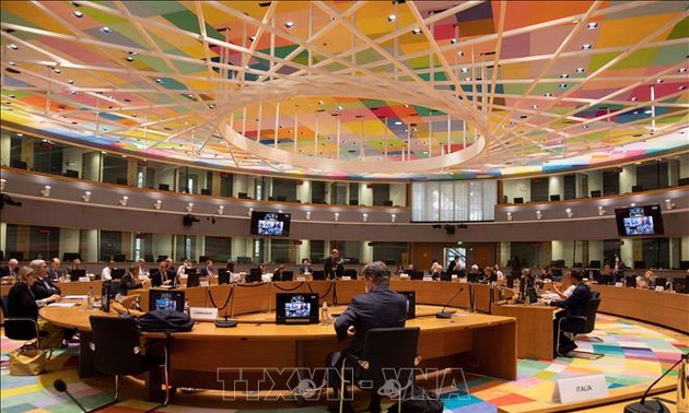 Лидеры стран ЕС обсудили план восстановления экономики после окончания пандемии COVID-19
