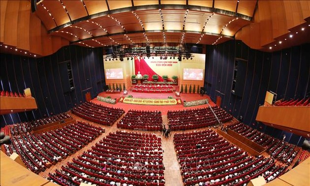 13-й съезд КПВ: ИноСМИ высоко оценивают экономические возможности Вьетнама 