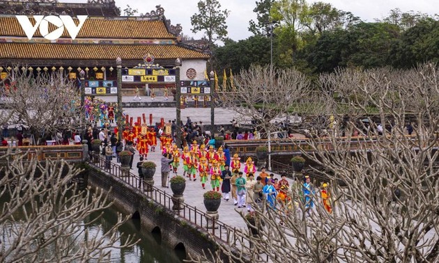 Воссоздание императорской церемонии «Нгуен-дан» в городе Хюэ.