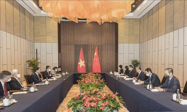 Вьетнам и Китай продолжают применять меры по активизации отношений всеобъемлющего стратегического партнерства 