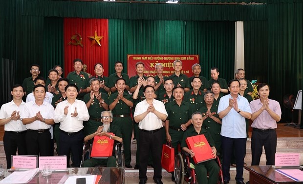 Партия, государство и народ Вьетнама помнят заслуги павших фронтовиков 