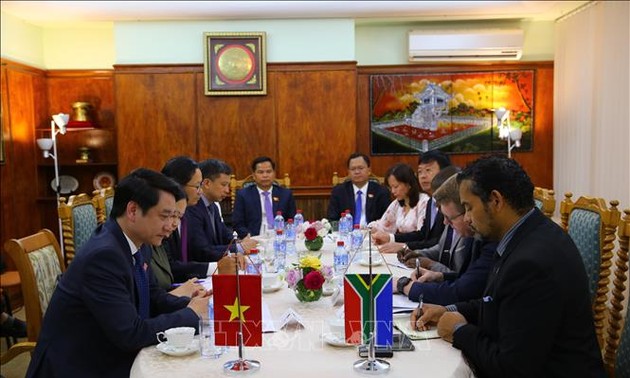 Активизация межпарламентского сотрудничества между Вьетнамом и ЮАР