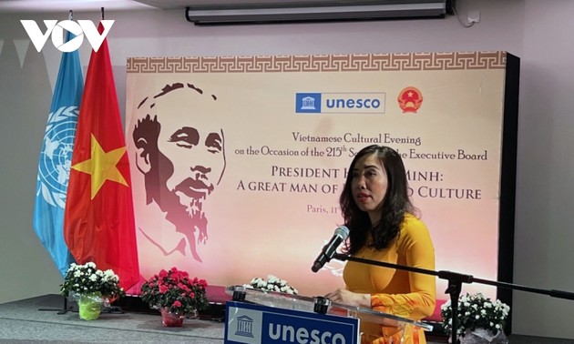 В ЮНЕСКО чествовали президент Хо Ши Мина - борца за мир, выдающуюся культурную знаменитость